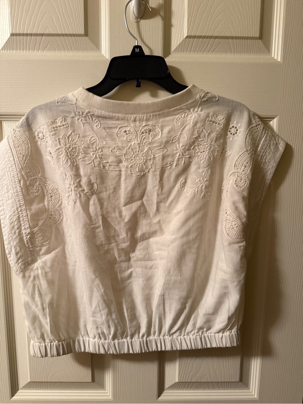 Women’s White Embroidered Cropped Top - Picture 3 of 4
